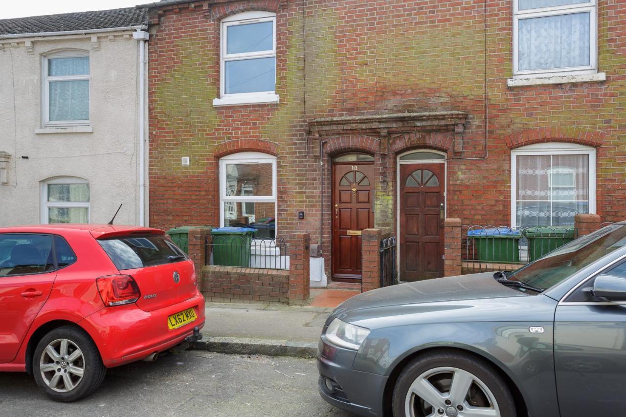 Blackberry - Stylish Self-Contained Flats In Soton City Centre سوثامبتون المظهر الخارجي الصورة