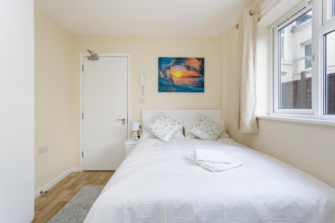 Blackberry - Stylish Self-Contained Flats In Soton City Centre سوثامبتون المظهر الخارجي الصورة