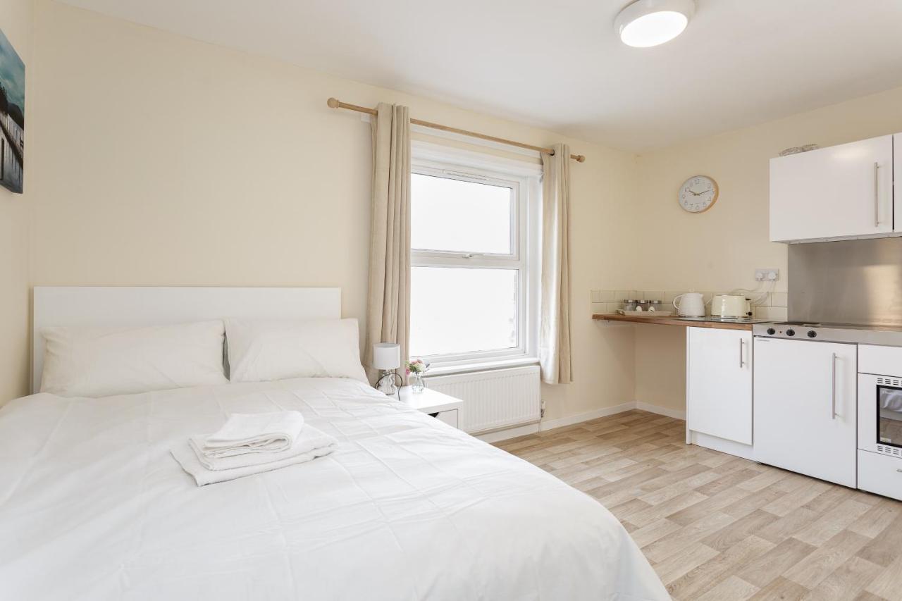 Blackberry - Stylish Self-Contained Flats In Soton City Centre سوثامبتون الغرفة الصورة