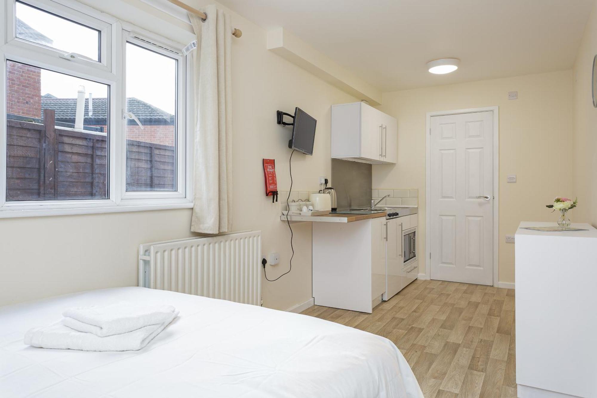 Blackberry - Stylish Self-Contained Flats In Soton City Centre سوثامبتون الغرفة الصورة