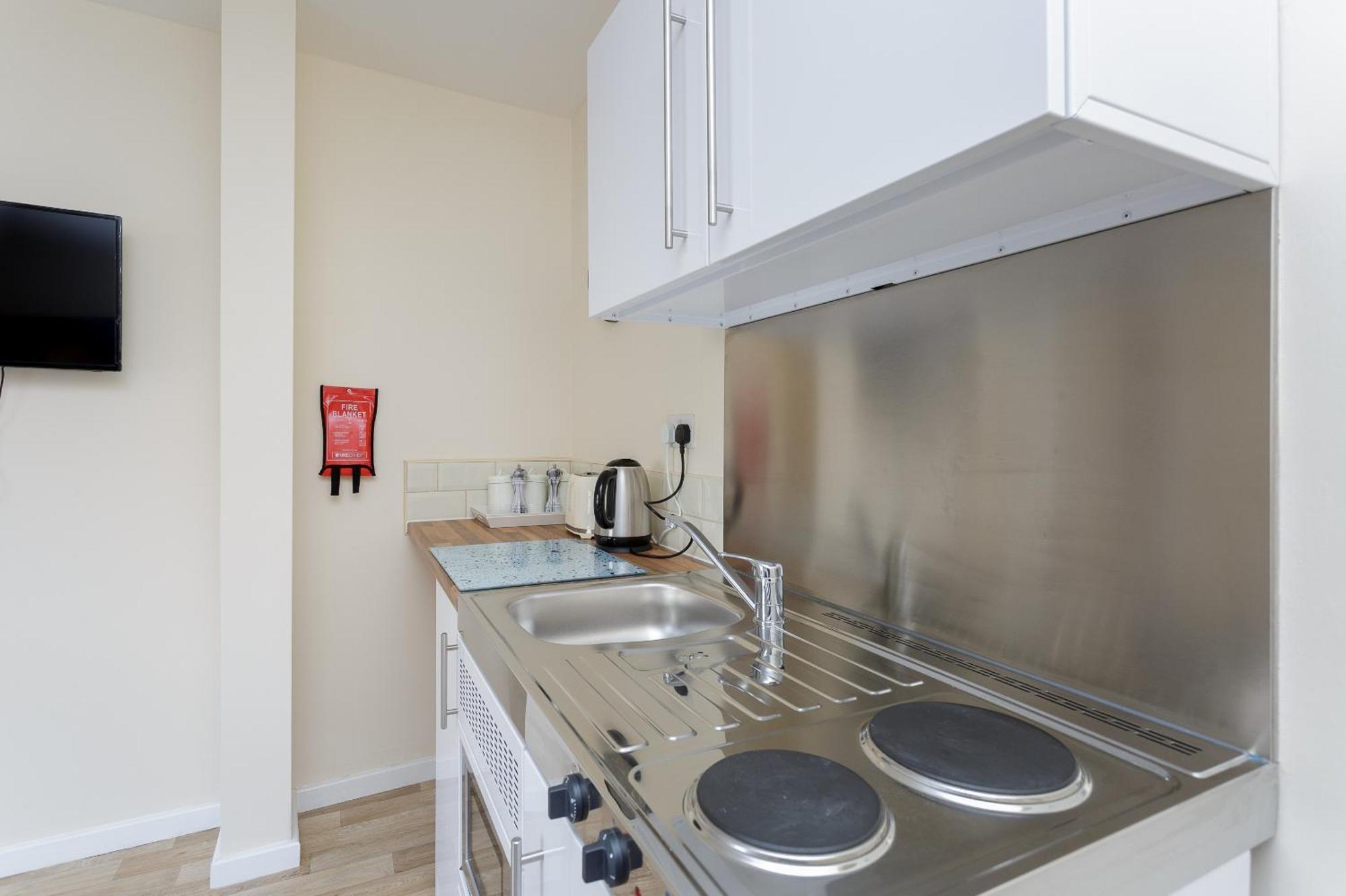 Blackberry - Stylish Self-Contained Flats In Soton City Centre سوثامبتون الغرفة الصورة